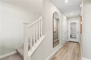 Photo #2: 2714069 Listing