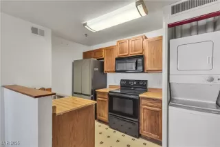 Photo #2: 2714074 Listing 