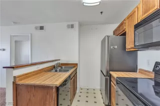 Photo #3: 2714074 Listing 