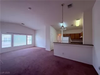 Photo #3: 2714110 Listing