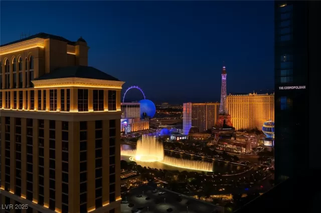 MLS: 2714111 Condo For Sale