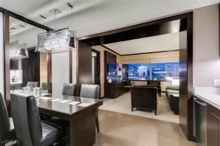 Photo #2: 2714111 Listing