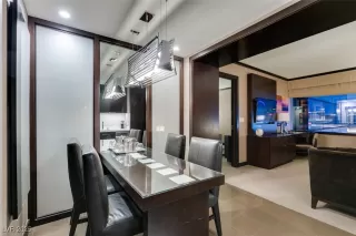 Photo #3: 2714111 Listing