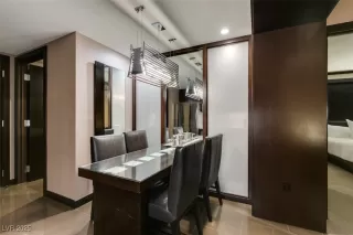 Photo #6: 2714111 Listing