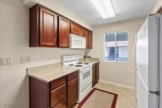 Photo #6: 2714112 Listing