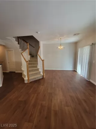 Photo #2: 2714136 Listing 