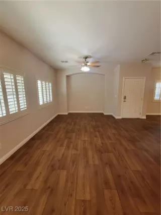 Photo #4: 2714136 Listing 