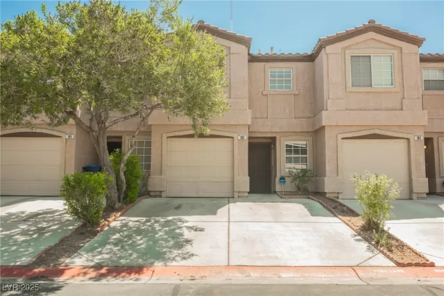 MLS: 2714139 Condo For Sale