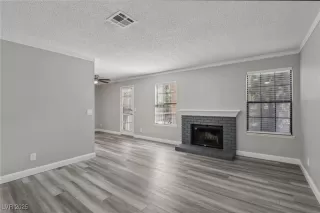 Photo #4: 2714154 Listing