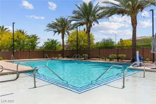 Photo #4: 2714165 Listing 