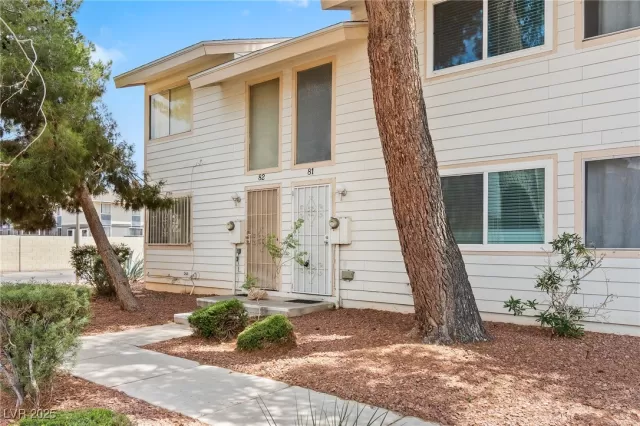 MLS: 2714180 Condo For Sale