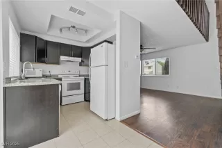 Photo #6: 2714180 Listing 