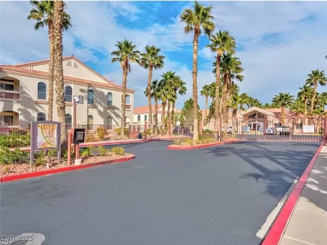 MLS: 2714189 Condo For Sale