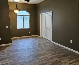 Photo #1: 2714189 Listing 