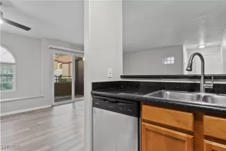 Photo #6: 2714202 Listing 