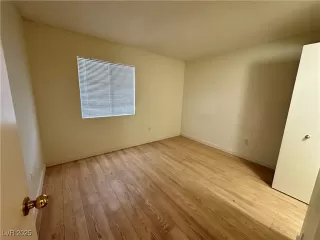 Photo #3: 2714229 Listing 