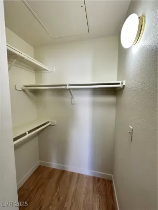 Photo #5: 2714229 Listing 