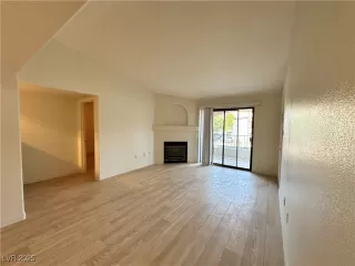 Photo #6: 2714229 Listing 