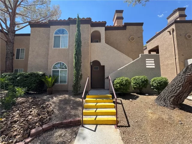 MLS: 2714245 Condo For Sale