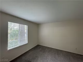 Photo #5: 2714245 Listing 