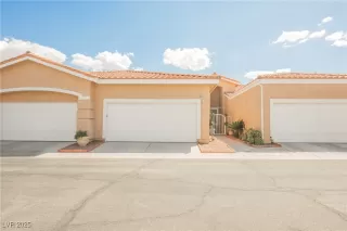 Photo #1: 2714253 Listing