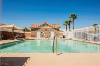 Photo #6: 2714253 Listing