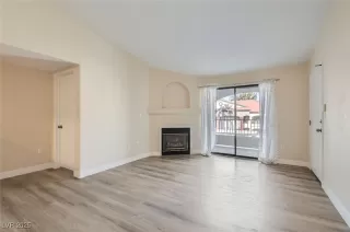 Photo #3: 2714258 Listing 