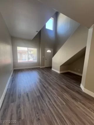 Photo #2: 2714335 Listing 