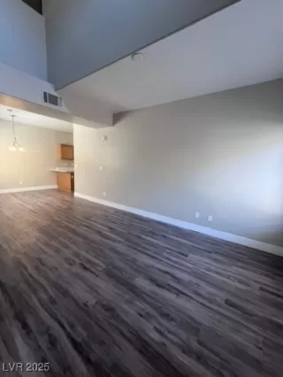 Photo #3: 2714335 Listing 