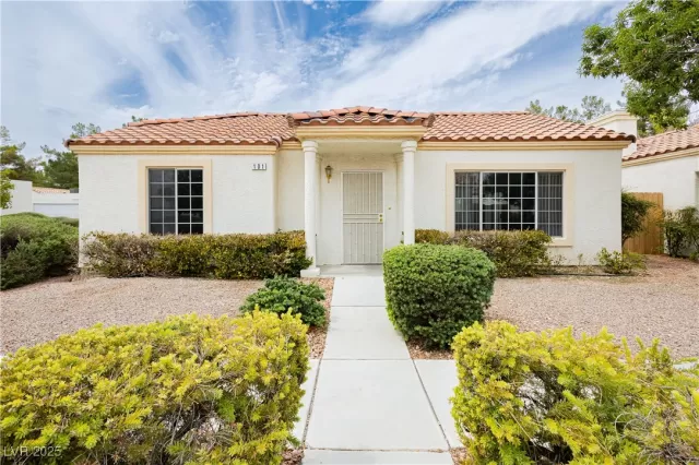 MLS: 2714337 Condo For Sale