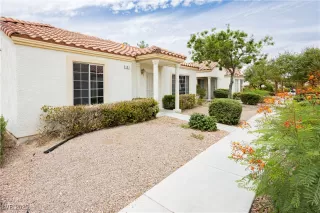 Photo #5: 2714337 Listing 