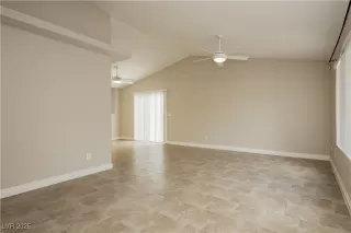 Photo #6: 2714337 Listing 