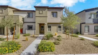 Photo #1: 2714342 Listing 