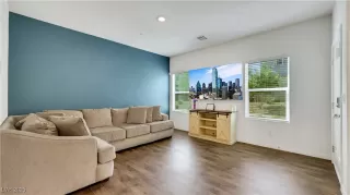Photo #3: 2714342 Listing 