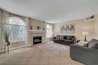 Photo #6: 2714351 Listing 