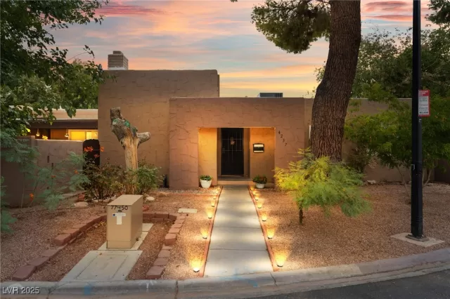 MLS: 2714360 Condo For Sale