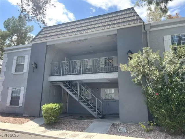 MLS: 2714370 Condo For Sale