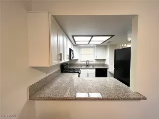 Photo #5: 2714370 Listing 