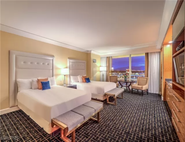 MLS: 2714372 Condo For Sale