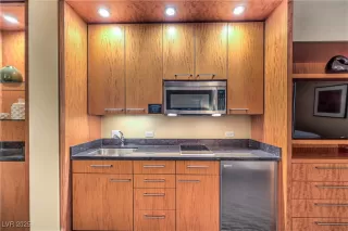 Photo #6: 2714372 Listing