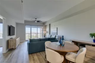 Photo #5: 2714382 Listing 