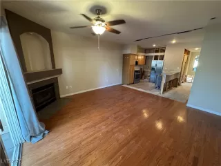 Photo #3: 2714383 Listing