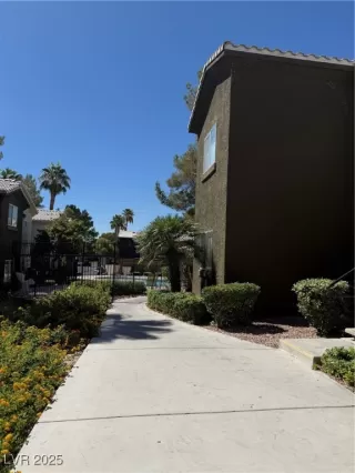 Photo #1: 2714392 Listing 