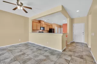 Photo #4: 2714396 Listing