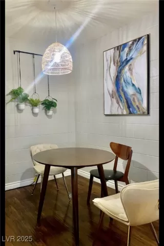 Photo #6: 2714399 Listing