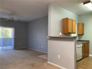 Photo #3: 2714420 Listing 