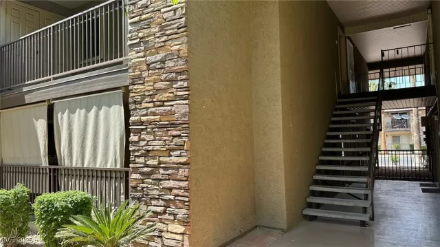 MLS: 2714427 Condo For Sale