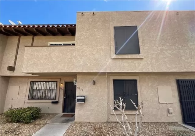 MLS: 2714438 Condo For Sale