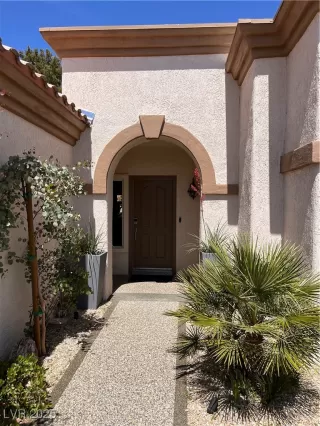 Photo #2: 2714459 Listing 