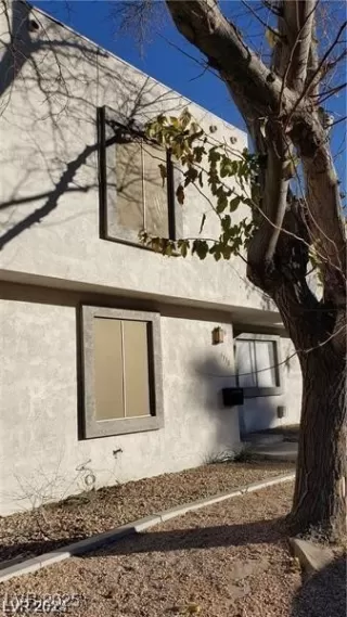 More Details about MLS # 2714473 : 1336 NORTH JONES BOULEVARD